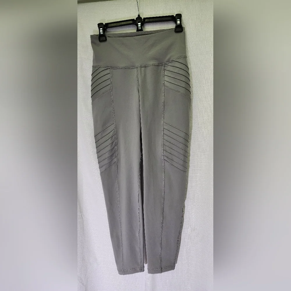Old Navy Active Dry Leggings